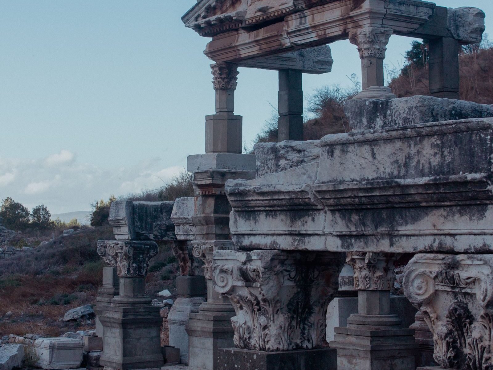 Ephesus travel guide — ruins of Ephesus ancient city, Turkey